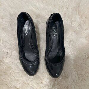 Maloles Black  Pumps with Pleated Ribbon Trim - Size 8.5 - Excellent Cond.
